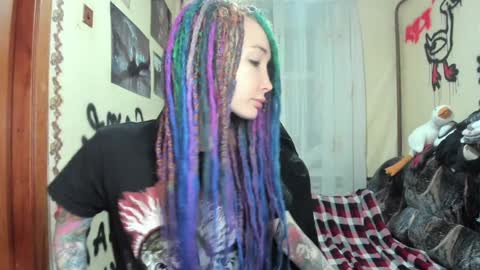 Snapshot of roxy_silver chatting on 13, 1, 2025 Roxy online show from 13, 1, 2025