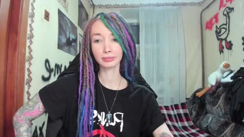 Snapshot of roxy_silver chatting on 21, 1, 2025 Roxy online show from 21, 1, 2025