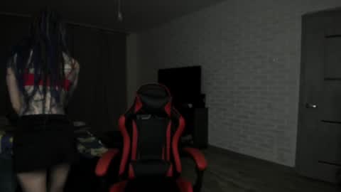 Snapshot of roxy_silver chatting on 3, 2, 2025 Roxy online show from 3, 2, 2025