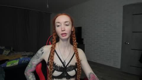 Snapshot of roxy_silver chatting on 10, 3, 2025 Roxy online show from 10, 3, 2025