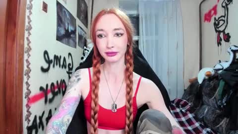 Snapshot of roxy_silver chatting on 9, 9, 2025 Roxy online show from 9, 9, 2025