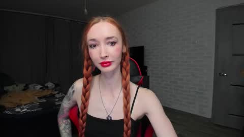 Snapshot of roxy_silver chatting on 26, 10, 2025 Roxy online show from 26, 10, 2025