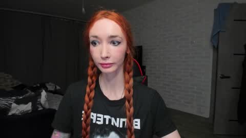 Snapshot of roxy_silver chatting on 18, 11, 2025 Roxy online show from 18, 11, 2025