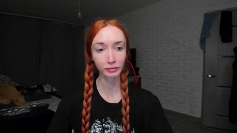 Snapshot of roxy_silver chatting on 24, 11, 2025 Roxy online show from 24, 11, 2025