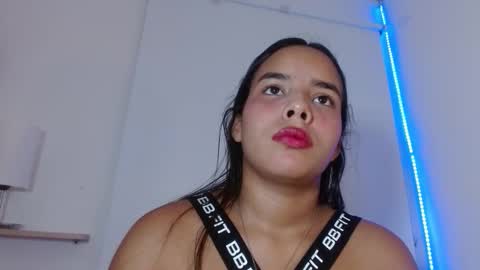 roxy_stone1 online show from 3, 11, 2025