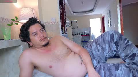 Snapshot of roxyandaron2 chatting on 8, 6, 2026 RoxyAron online show from 8, 6, 2026