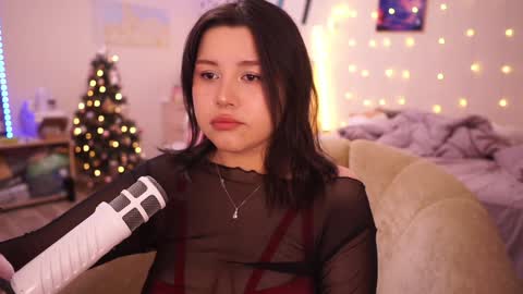 roxysuh online show from 3, 2, 2025