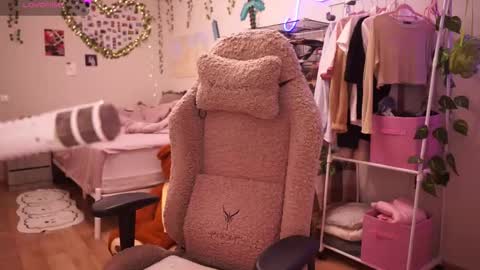 roxysuh online show from 11, 2, 2026