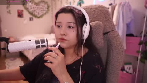 Snapshot of roxysuh chatting on 19, 4, 2026 roxysuh online show from 19, 4, 2026