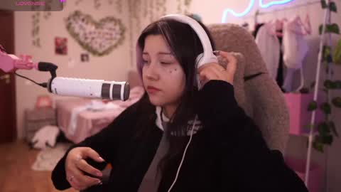 Snapshot of roxysuh chatting on 7, 5, 2026 roxysuh online show from 7, 5, 2026