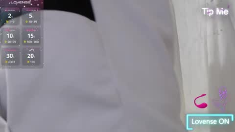 Snapshot of roxyy_fox chatting on 3, 7, 2026 Roxy online show from 3, 7, 2026