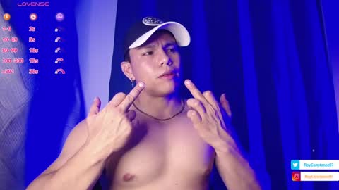 Snapshot of roy__constance chatting on 5, 1, 2025 Roy Constance online show from 5, 1, 2025