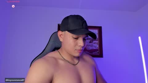 Snapshot of roy__constance chatting on 30, 11, 2025 Roy Constance online show from 30, 11, 2025