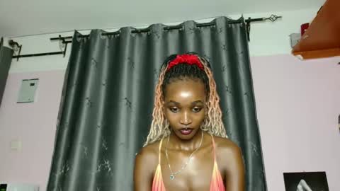 Softluxe online show from 15, 4, 2026