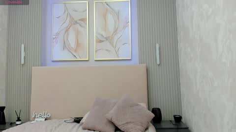 AnikaIm so hot that Ive already burned myself do you want me to set you on fire too  online show from 22, 10, 2025