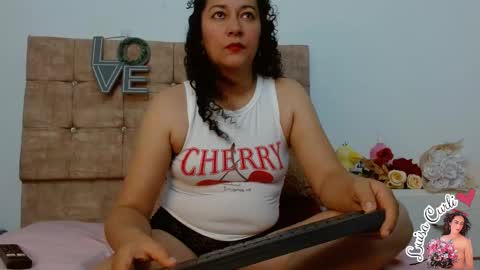 Snapshot of rubi_curly chatting on 26, 10, 2025 rubi curly online show from 26, 10, 2025