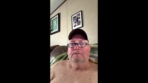 Snapshot of ruboneoff100 chatting on 7, 6, 2026 ruboneoff100 online show from 7, 6, 2026