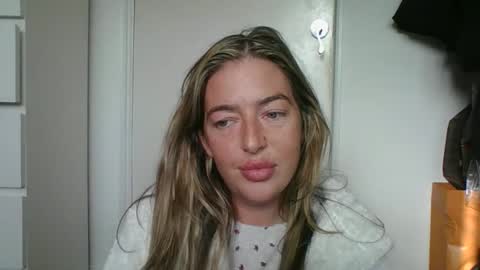 Snapshot of rubyredxxxoxxx chatting on 25, 3, 2026 rubyredxxxoxxx online show from 25, 3, 2026