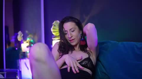  Ruby  online show from 6, 11, 2025