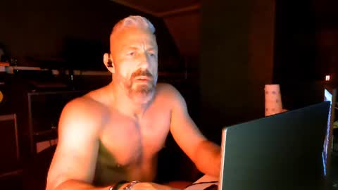 Snapshot of ruffi77 chatting on 13, 7, 2026 Chico que rico Caliente online show from 13, 7, 2026