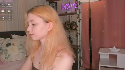 Snapshot of ruminelle chatting on 8, 6, 2026 Lilith online show from 8, 6, 2026