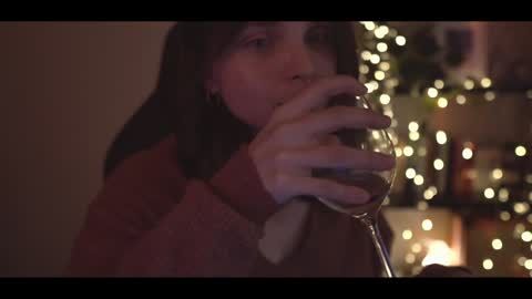 Snapshot of running_with_the_wolves chatting on 27, 12, 2024 Elena online show from 27, 12, 2024