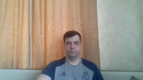 Snapshot of rusqadisx chatting on 24, 2, 2025 rusqadisx online show from 24, 2, 2025