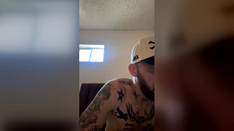 Snapshot of russo_fox chatting on 14, 5, 2026 russo_fox online show from 14, 5, 2026