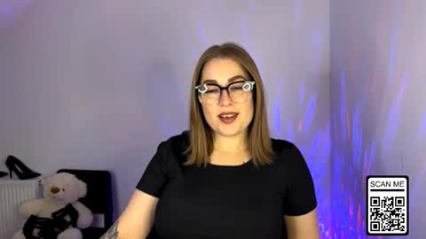 Snapshot of ruthless_111 chatting on 26, 10, 2025 Nika online show from 26, 10, 2025