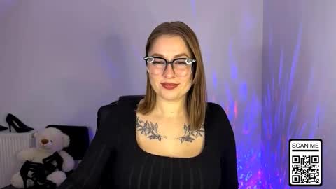 Snapshot of ruthless_111 chatting on 27, 10, 2025 Nika online show from 27, 10, 2025