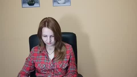 Snapshot of ruthpark chatting on 17, 6, 2026 Ruth online show from 17, 6, 2026