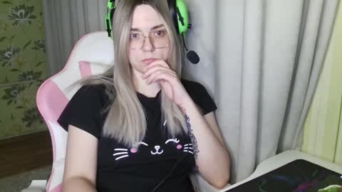 Tanyushka online show from 2, 4, 2026