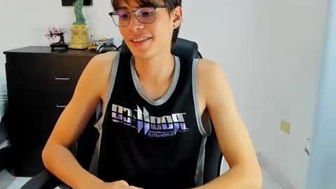 Snapshot of ryan_bronw chatting on 20, 5, 2026 Nathan online show from 20, 5, 2026