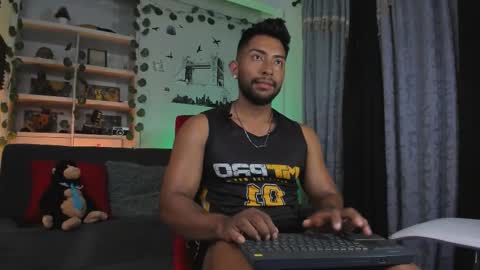 Snapshot of ryanboy30 chatting on 21, 11, 2025 ryanboy30 online show from 21, 11, 2025