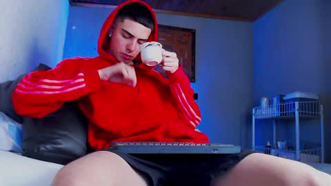 Ryannhill  online show from 8, 4, 2026