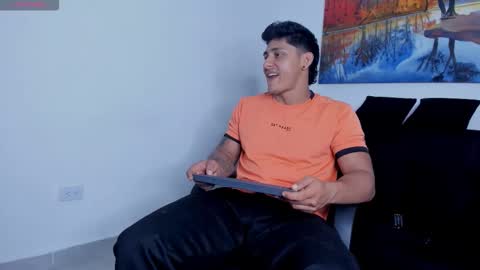 ryanwhite3 online show from 19, 12, 2025