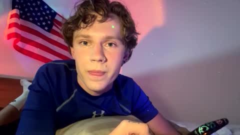 Snapshot of s0fttwink chatting on 7, 5, 2026 s0fttwink online show from 7, 5, 2026