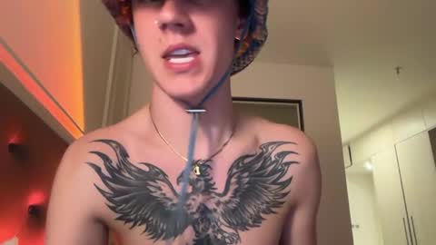 Snapshot of s0fttwink chatting on 11, 5, 2026 s0fttwink online show from 11, 5, 2026