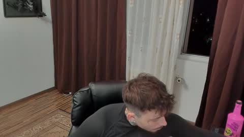 Snapshot of s1nmaster chatting on 24, 10, 2025 s1nmaster online show from 24, 10, 2025