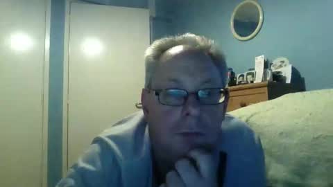 Snapshot of s536sny18 chatting on 5, 4, 2026 s536sny18 online show from 5, 4, 2026