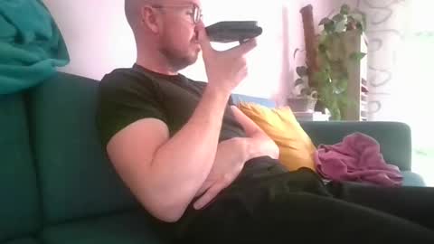 s_i_q online show from 17, 10, 2025