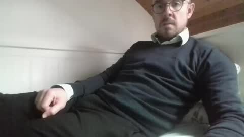 s_i_q online show from 17, 11, 2025