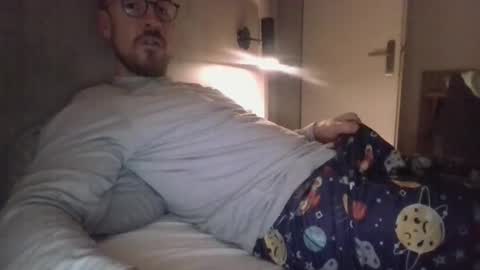 s_i_q online show from 19, 11, 2025