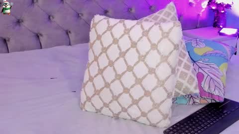 Saamy Reyes online show from 5, 1, 2025