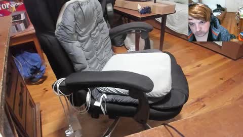 1141323  my Lord Mister Max   moms treasure online show from 21, 10, 2025