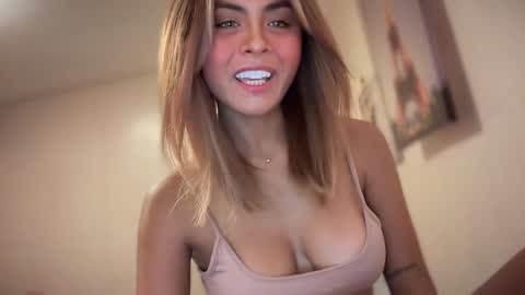 Snapshot of sabrina_cutiee chatting on 25, 4, 2026 SABBYSAB online show from 25, 4, 2026