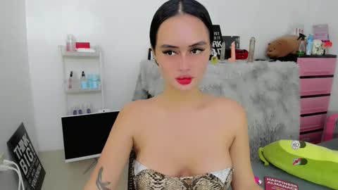 Snapshot of sabrina_inviting chatting on 22, 3, 2026 Sabrina online show from 22, 3, 2026