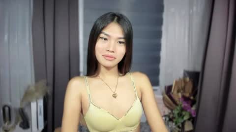 Nadine online show from 8, 11, 2025