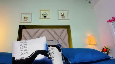 Snapshot of sabrina_xoxos chatting on 1, 6, 2026 Valery 3 online show from 1, 6, 2026