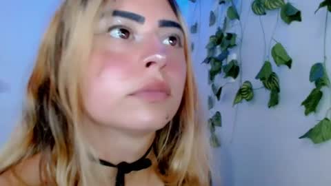 Snapshot of sabrinaexpositoxx chatting on 3, 7, 2026 SABRI online show from 3, 7, 2026